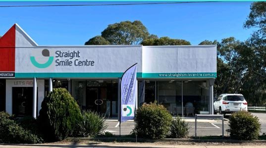 Frontage of Straight Smile Centre - Valley View