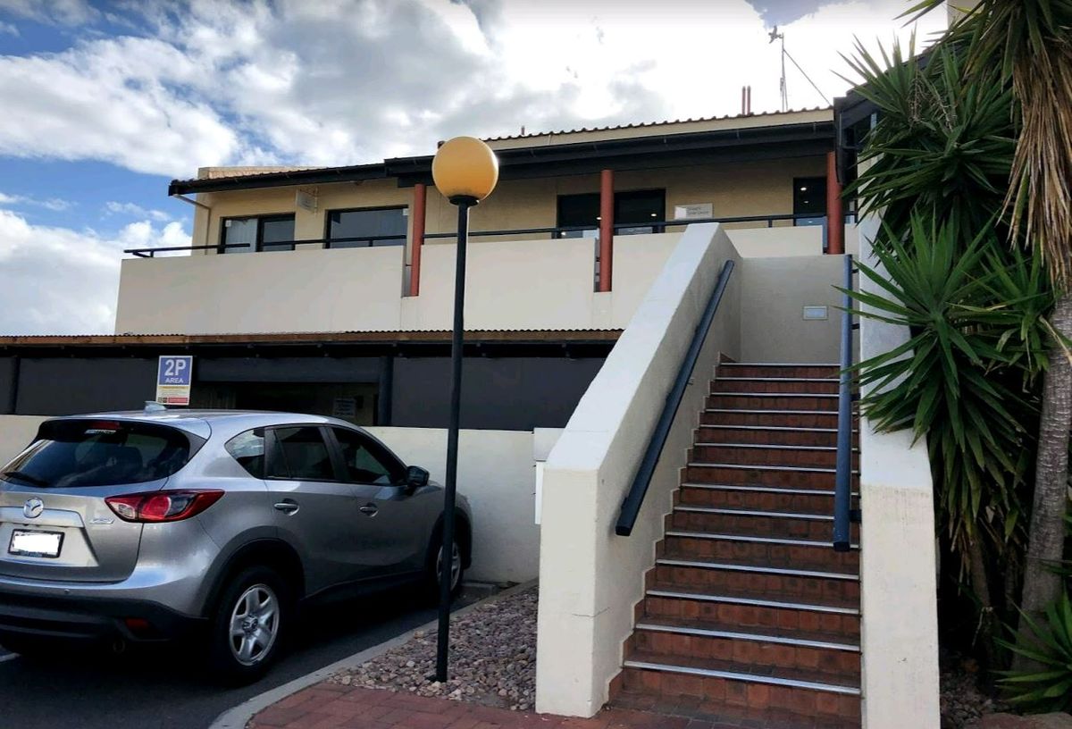 Frontage of Straight Smile Centre - West Lakes