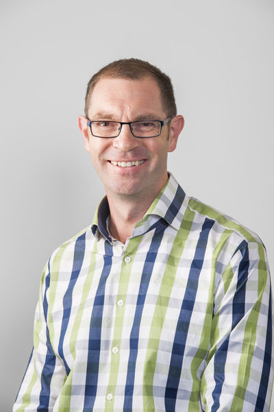 Dr Richard Salmon